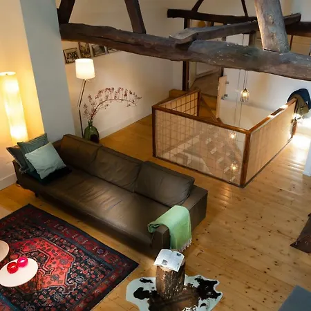 Farm stay Vakwerkloft *